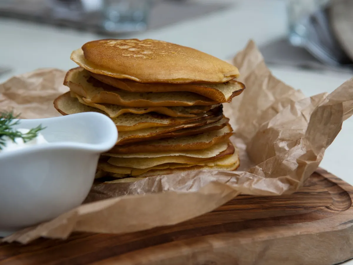 The History of the Crumpet: From Tudor Griddles to Modern Tea Tables